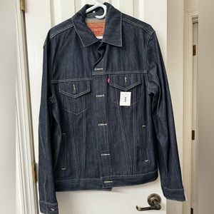 Men’s Levi’s denim jacket NWT